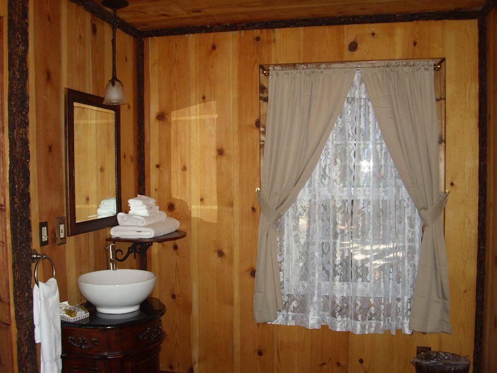 Shasta Inn Mount Shasta Esterno foto