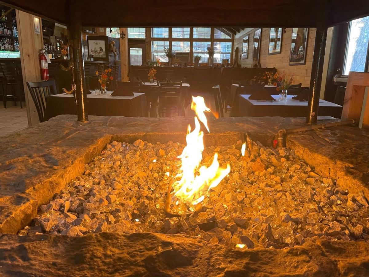 Shasta Inn Mount Shasta Esterno foto